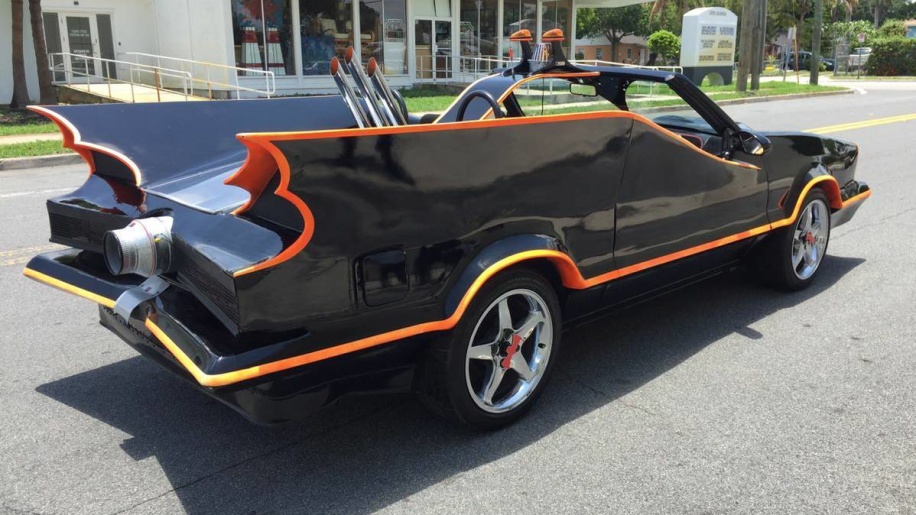 蝙蝠侠里面的野马,野马蝙蝠侠