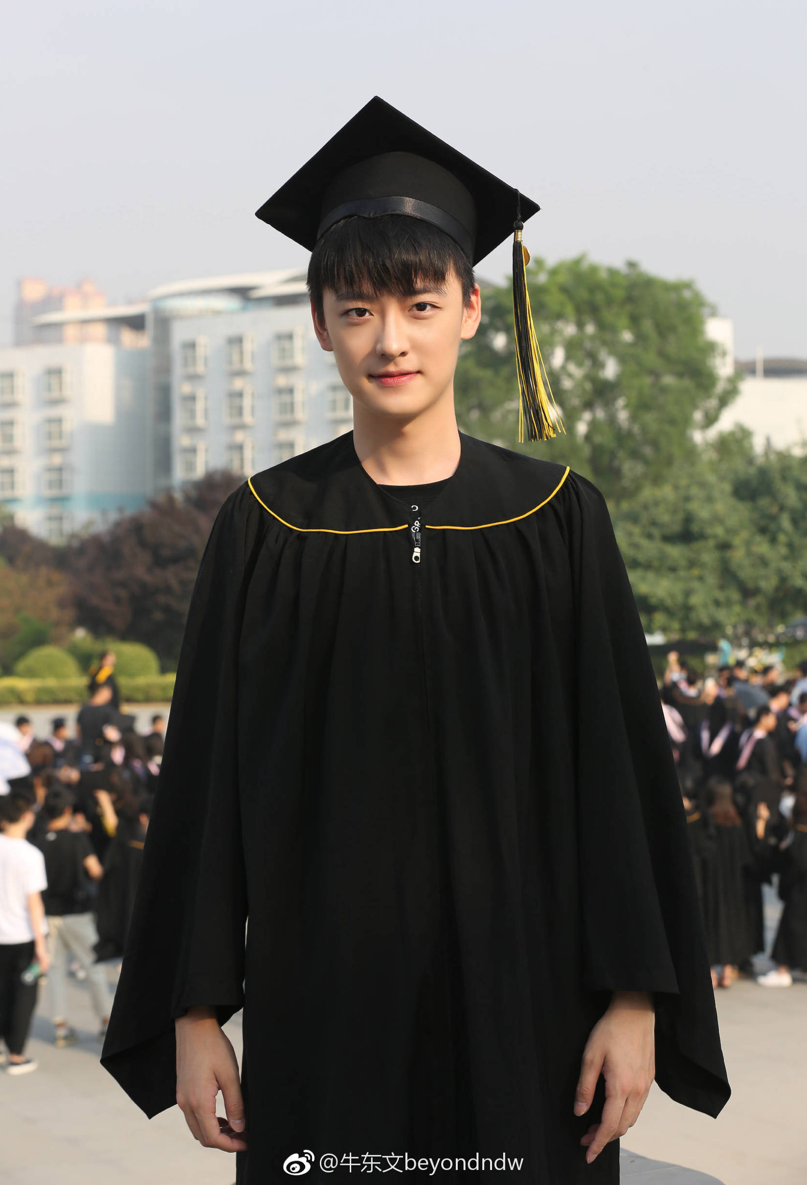 艾克牛东文快乐星球演员现状,快乐星球艾克扮演者牛东文