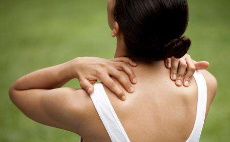 低头玩手机颈椎痛有什么姿势缓解,低头玩手机脖子疼吃什么药