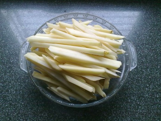 如何在家里做薯条给孩子吃最简单,薯条家庭自制做法保证孩子都爱吃