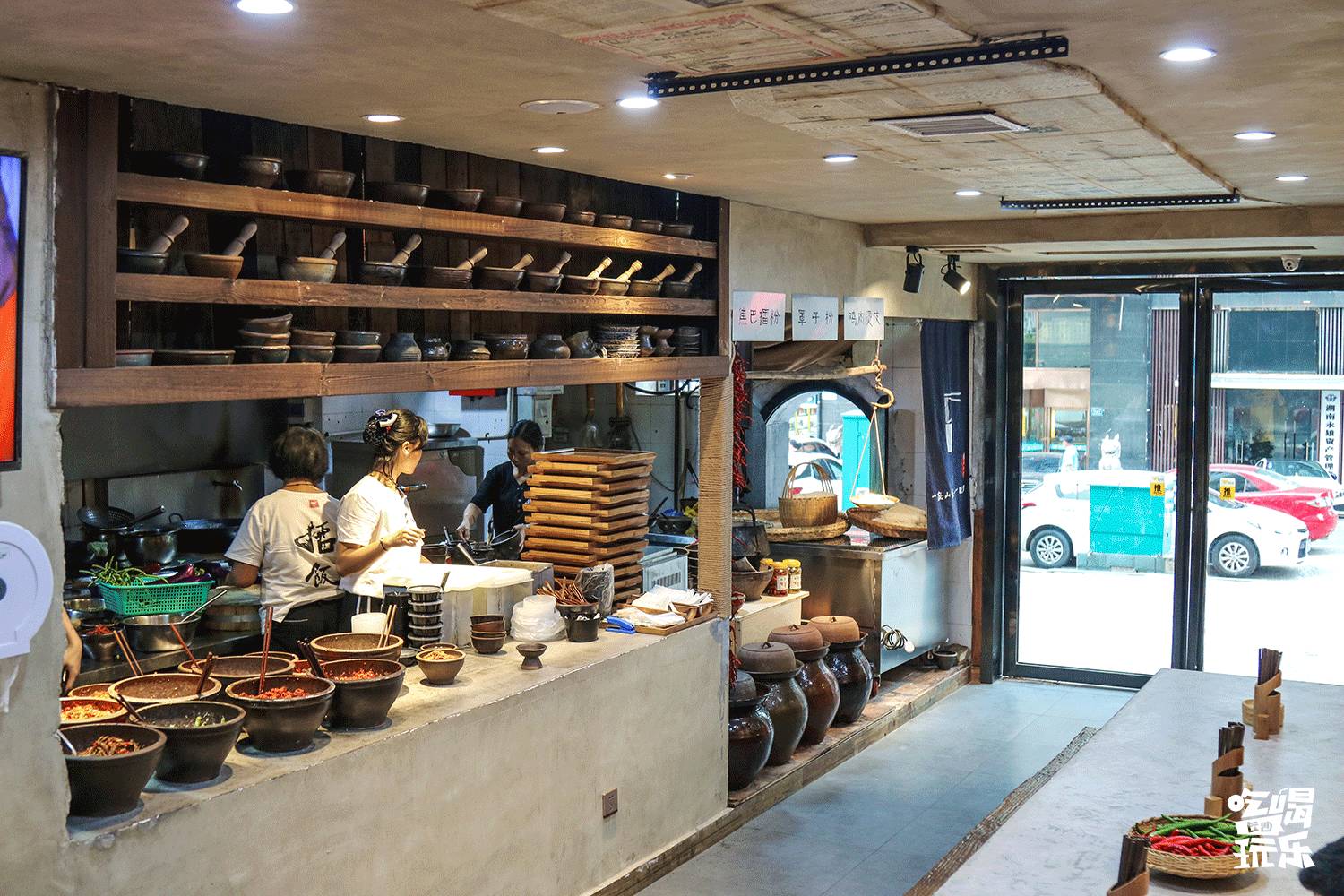 无辣不欢里面的海鲜店,无辣不欢的饭