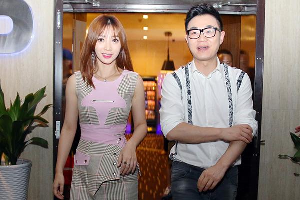 屌丝男士大鹏请了很多明星,大鹏屌丝男士拍摄现场