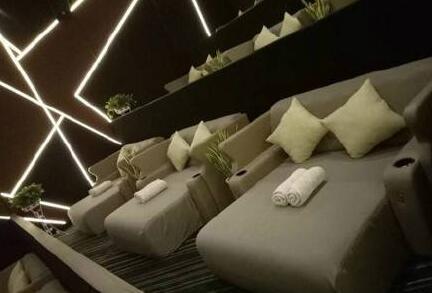 杭州某电影院推出“床厅”，又多了一个睡觉的地方