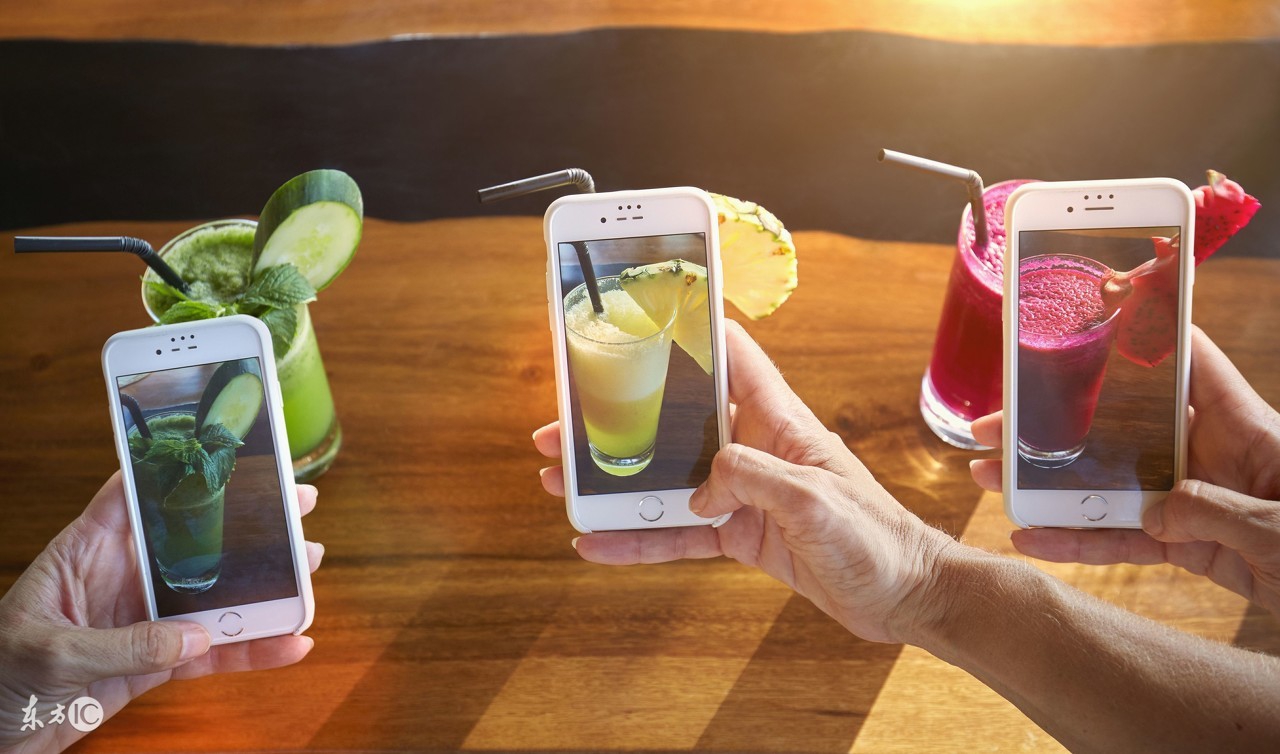 手机掉水里面提示恢复数据,手机掉到油汤里面怎么办