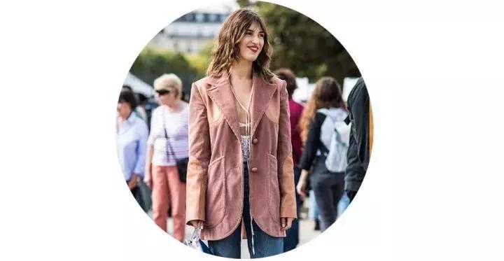 显脸小有层次感的中长发,中长发什么造型显小