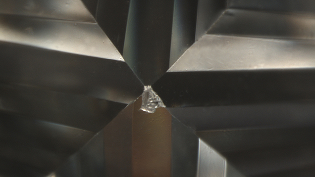 解决钻石破损的方法,钻石怎么防止裂纹