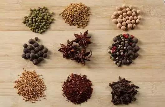 所有香料调料大全详解,香料知识和菜品