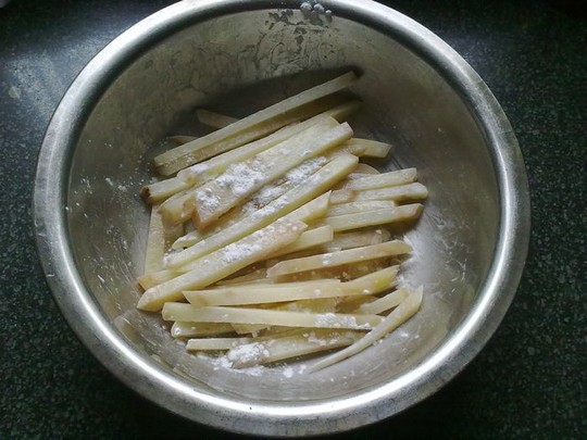 如何在家里做薯条给孩子吃最简单,薯条家庭自制做法保证孩子都爱吃