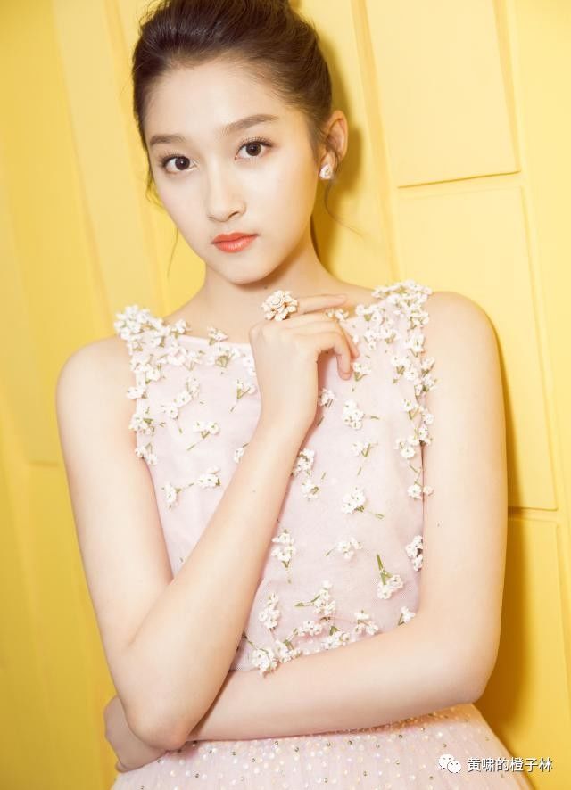 鹿晗公布恋情过后掉了多少粉,鹿晗公开恋情前有什么征兆吗