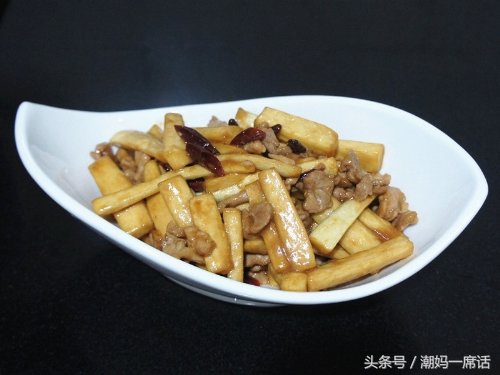 告诉你一个解决催乳下奶的小窍门,给母牛催奶有什么方法或药