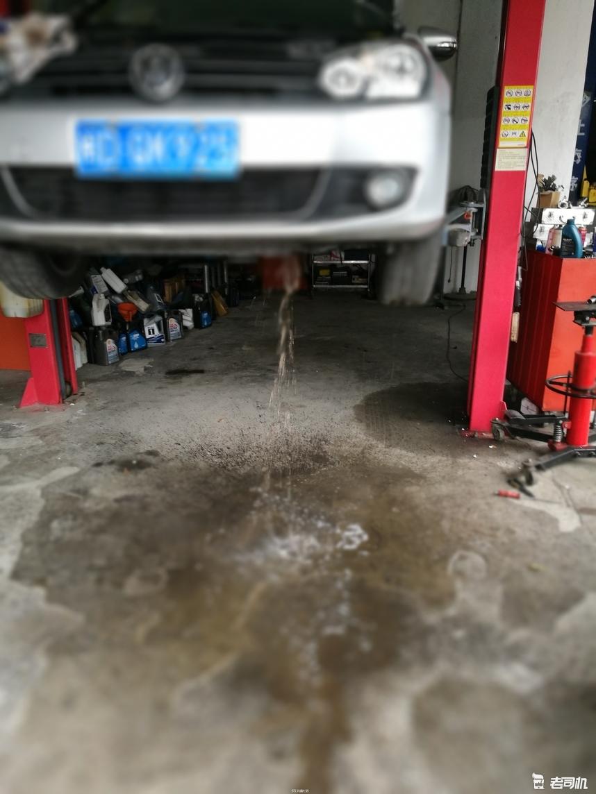 花7万多买二手高尔夫划算吗,二手高尔夫10多万公里了可以买吗