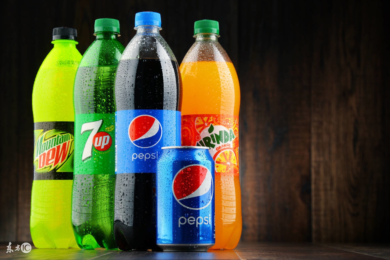 饮料瓶子底为什么不平,饮料瓶底为什么不是平的