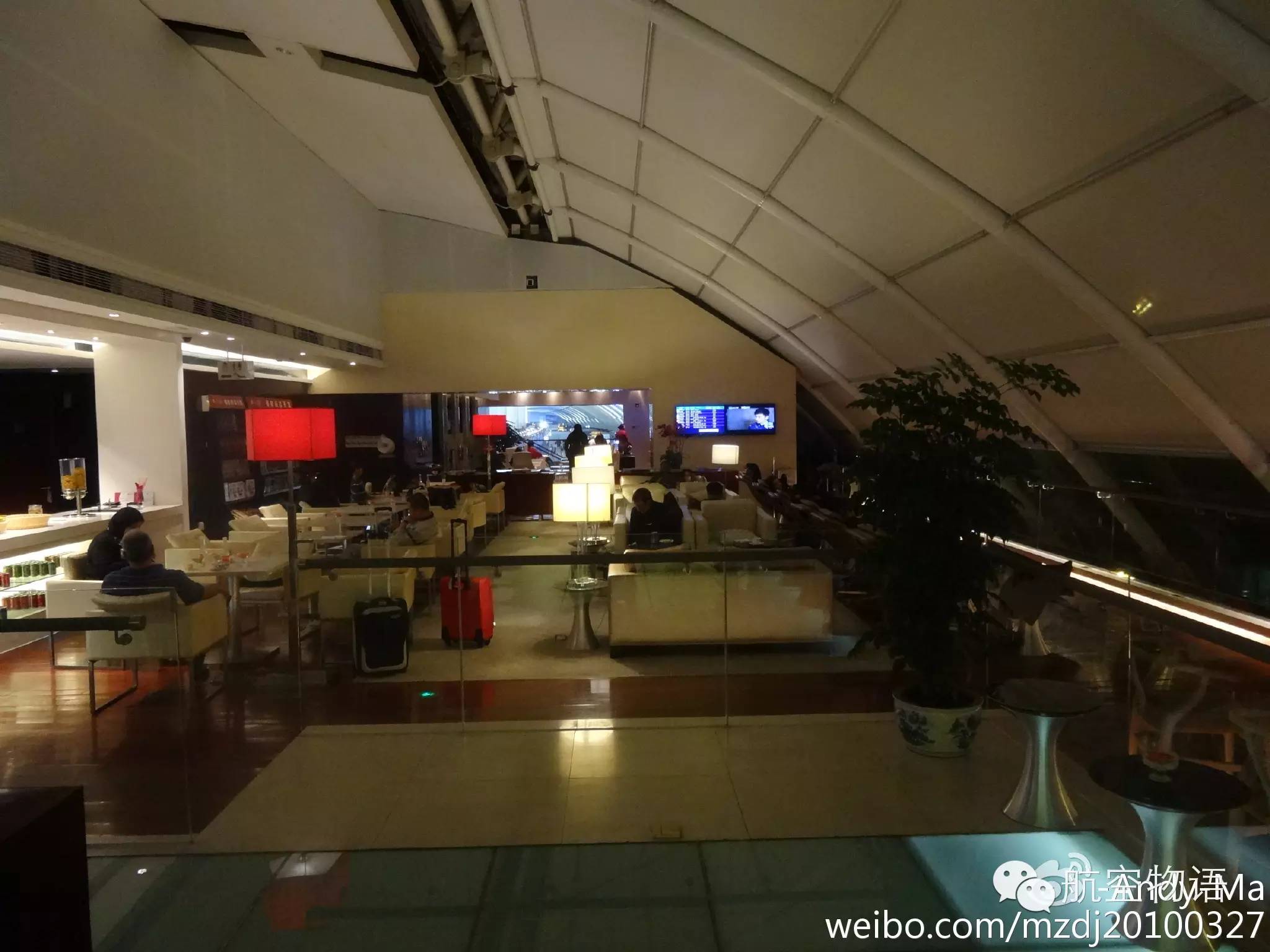 南航国际头等舱体验,南航越太平洋延程飞行