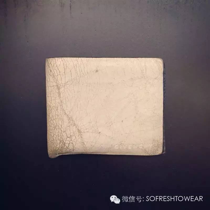 买钱包还是卡包,chanel链条钱包好买吗