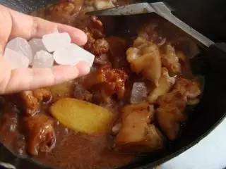 如何让菜品看起来油亮,教你1招口感脆嫩又入味