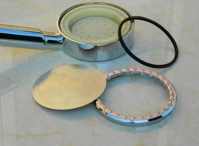 卫浴淋浴不出水怎么办,花洒不定期漏水解决方法