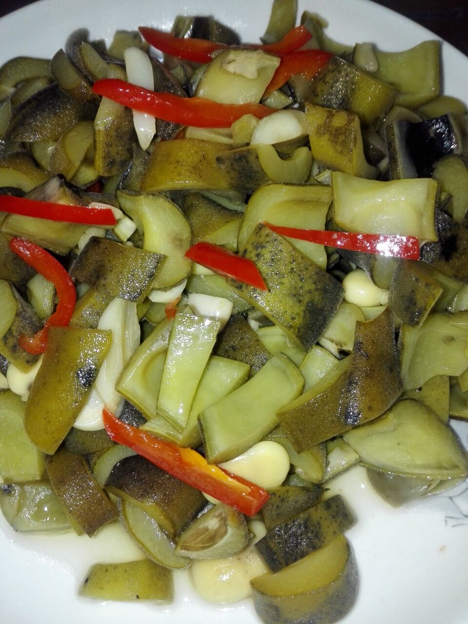 超级下饭菜豆角牛肉粒,超下饭的蒜苗牛肉粒