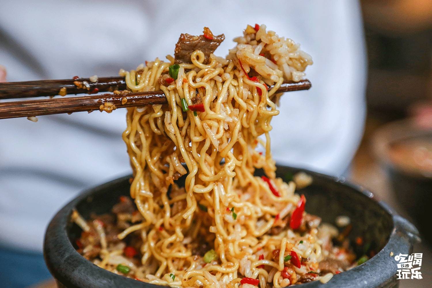 无辣不欢里面的海鲜店,无辣不欢的饭