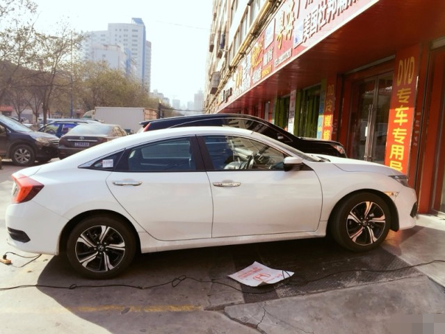 思域240turbocvt劲势版和凌渡l怎么选,新款思域对比凌渡