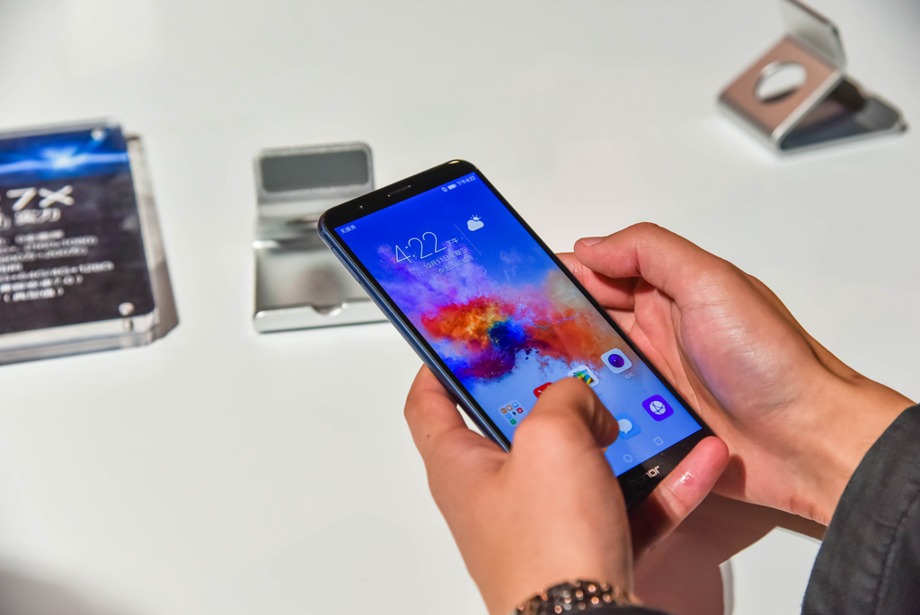 荣耀畅玩7X性能怎么样,荣耀畅玩7x的测评