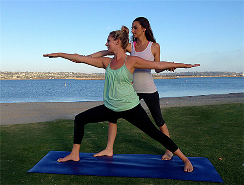 治疗感冒的瑜伽体式,对感冒有帮助的瑜伽动作