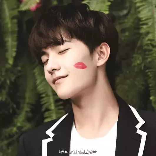 经常断货看看这些明星们用的口红吧