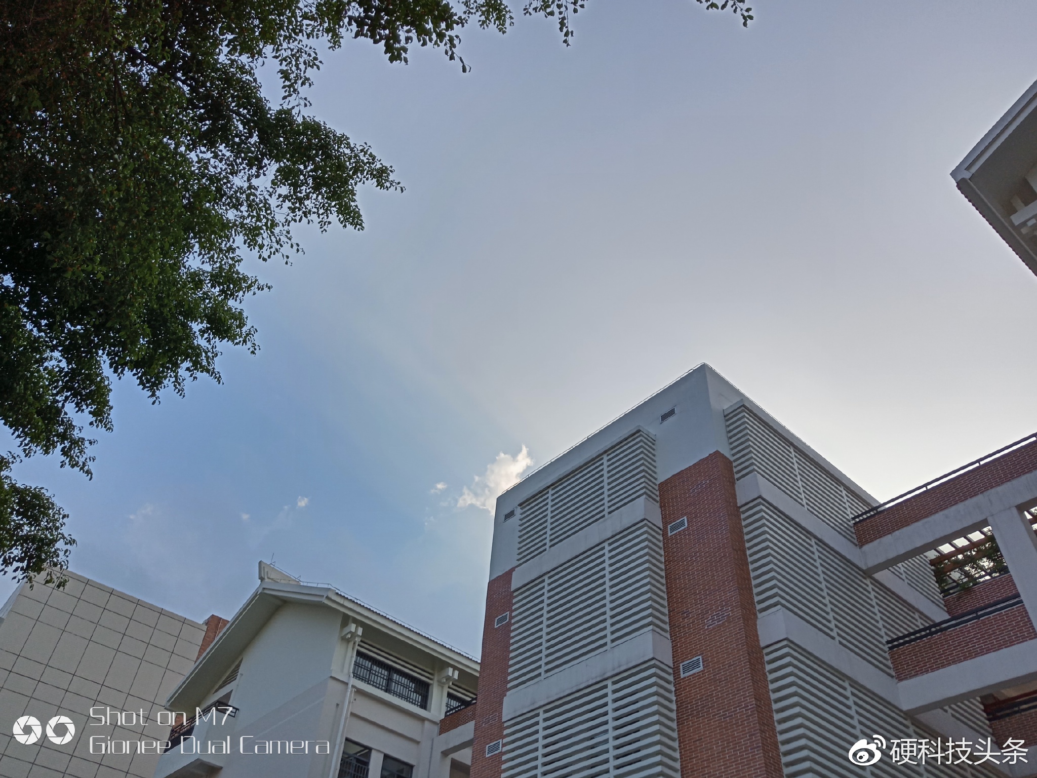 金立m7测评,全面屏手机性能好