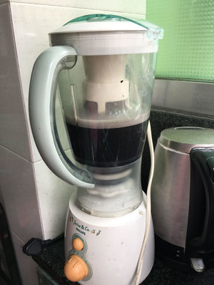 芝麻粉卷家常做法,芝麻卷米粉的做法