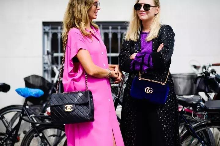 显脸小有层次感的中长发,中长发什么造型显小