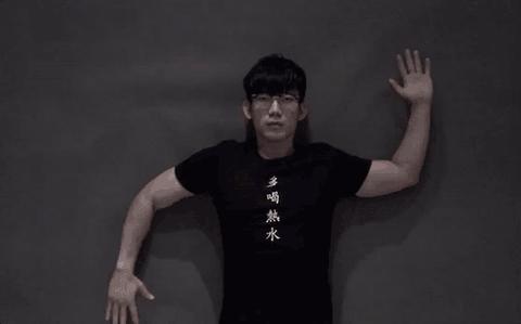 低头玩手机颈椎痛有什么姿势缓解,低头玩手机脖子疼吃什么药