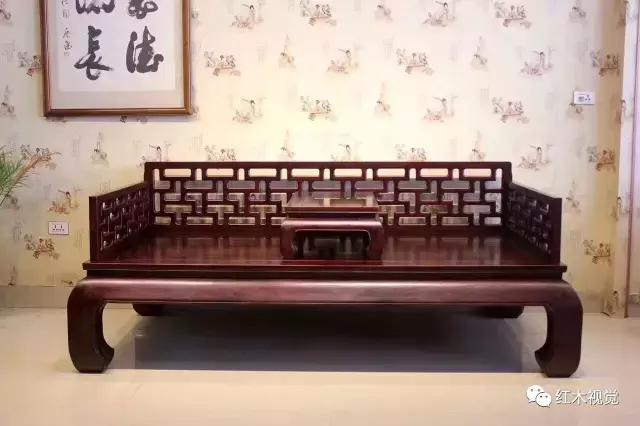 罗汉床招待贵宾,有钱人都在用罗汉床招待贵宾