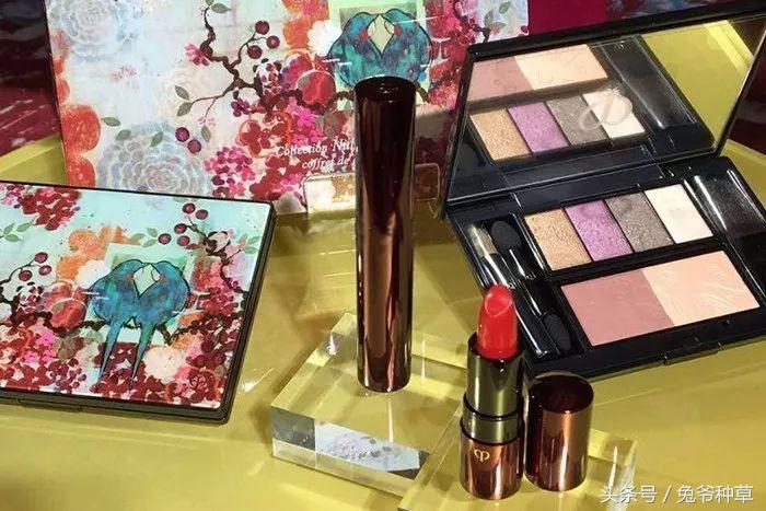 历年彩妆圣诞款,丧心病狂的妆容