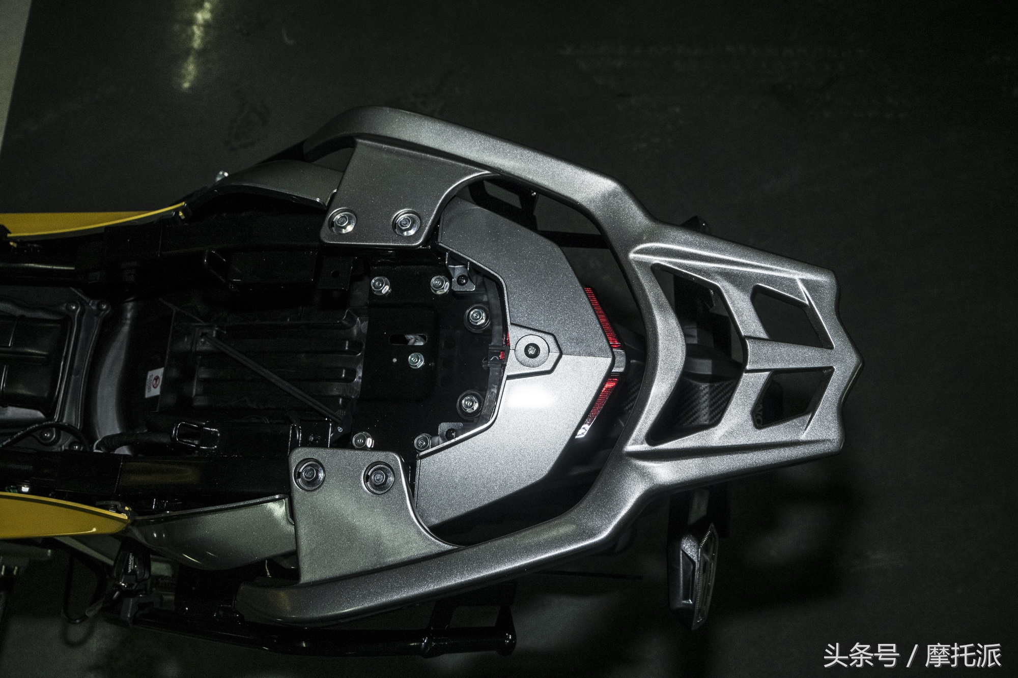 五羊本田猛鸷cb190x怎么换机滤,五羊本田猛鸷cb190x凸轮轴问题