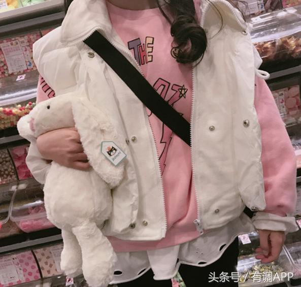 oversize男t恤怎么穿,oversize棉服怎么穿搭