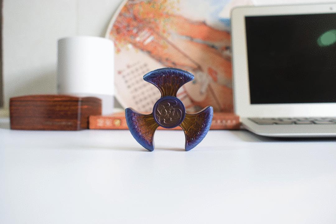 测评指尖陀螺飞花款,最好玩价格还很低的指尖陀螺