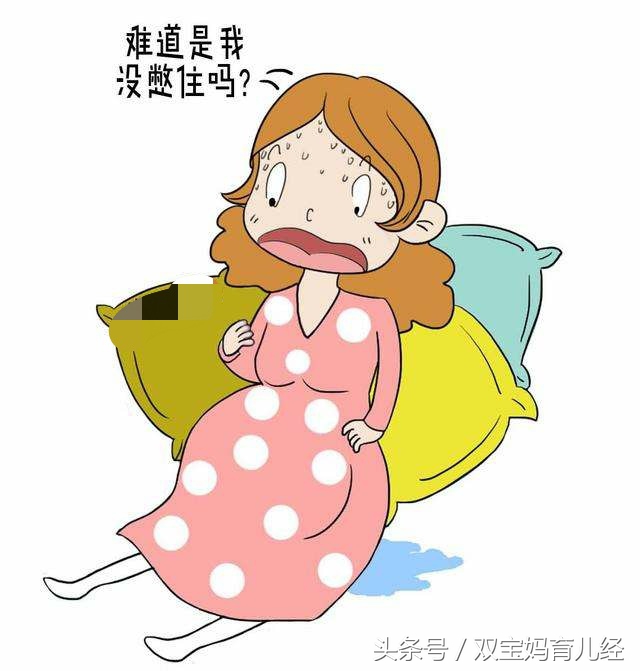 孕妇6个多月羊水破了紧急送医院，医生检查完却大笑起来