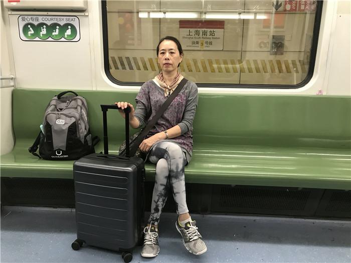 小米90分轻商务登机箱第二代上手,小米商旅背包199和149