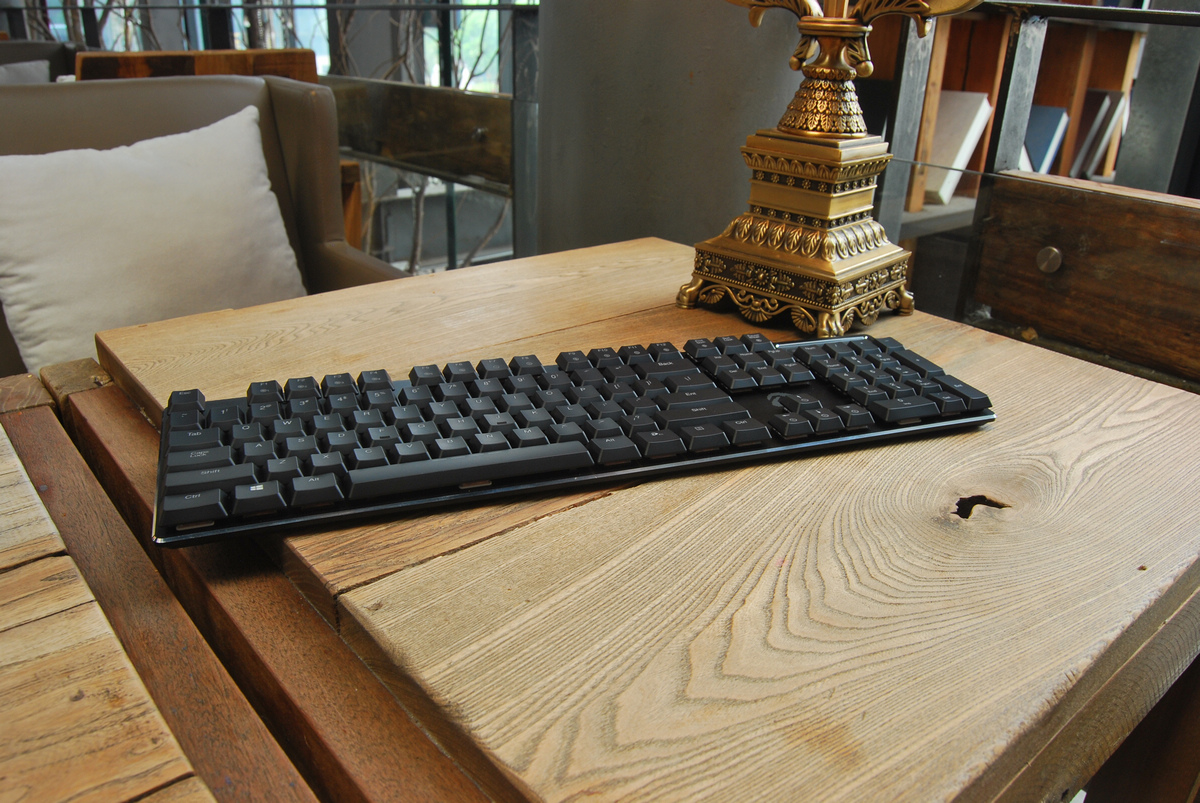 达尔优ek812机械键盘银轴开箱,达尔优键盘ek815108评测