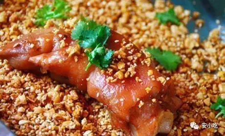 原汁原味的烤猪蹄,用一餐热腾腾的美食迎接冬至