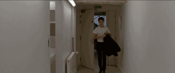 要说尺度，法国片有时比日本片更百无禁忌！