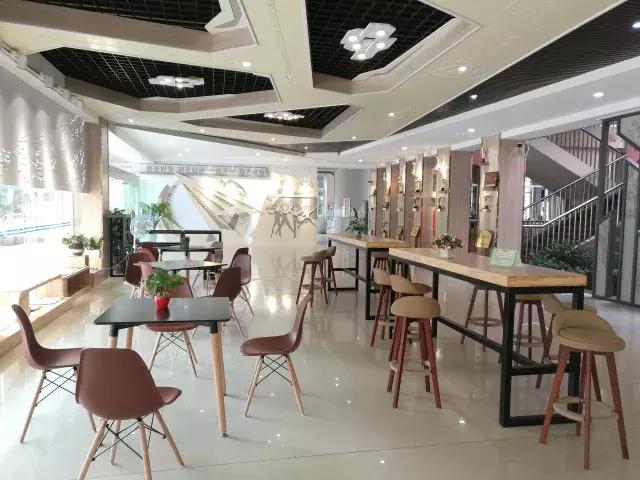 柳州市第十二中学农志勋,柳州市第十二中学许尧