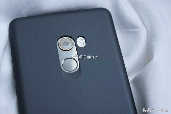 小米mix2更换中框掉漆,小米mixfold2后摄像头玻璃碎了