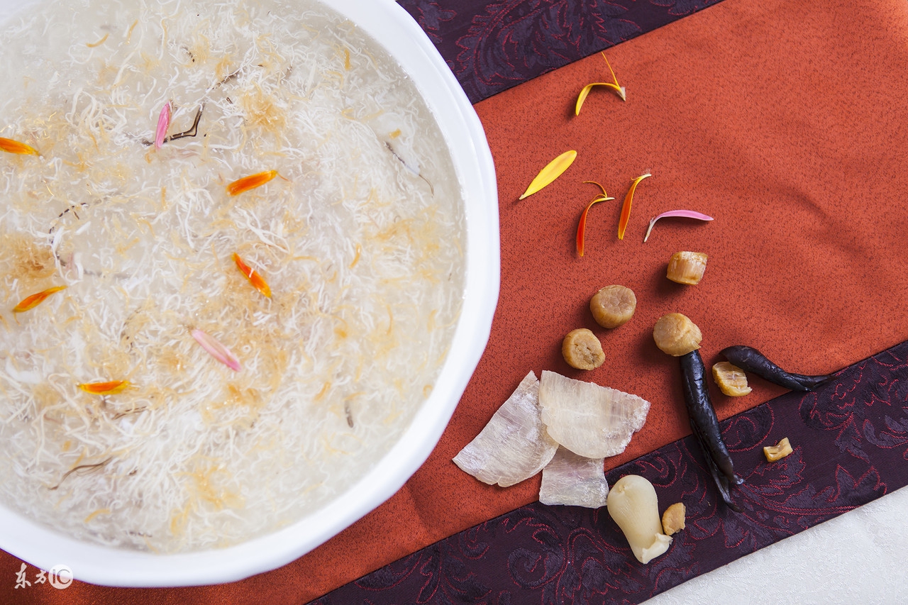 秋季莲子8种养生药膳方,秋季中医养生及药膳食疗