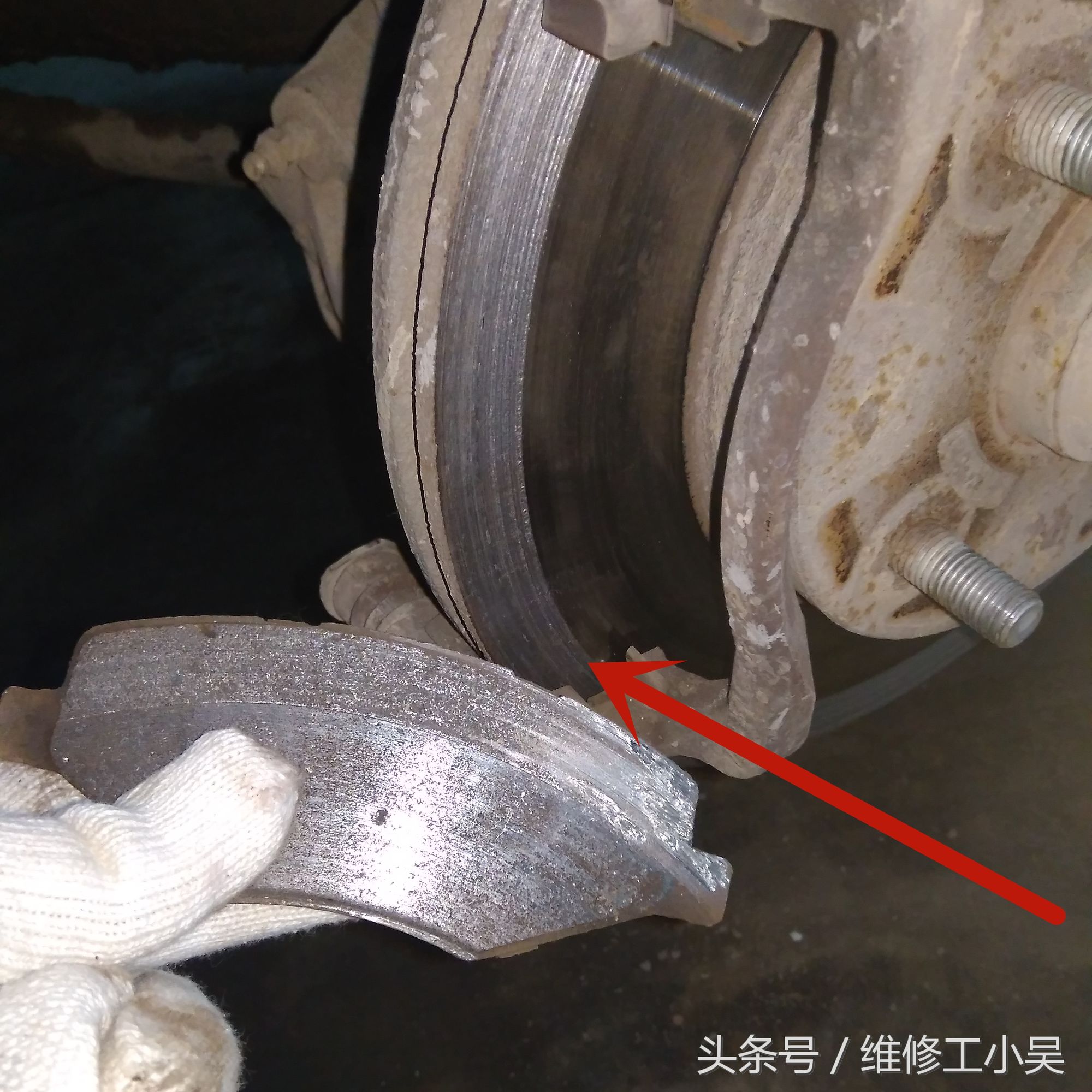 奇瑞汽车刹车片怎么看磨损程度,奇瑞刹车片磨损报警原理