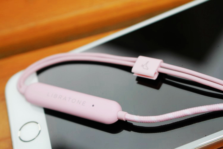 与iphone8媲美的国产机,苹果8用什么耳机推最好