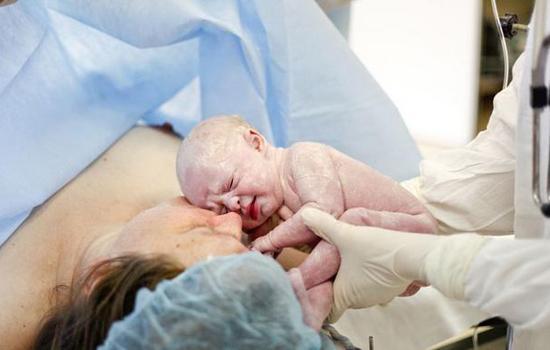 生孩子开十指有多痛,生孩子开十指有多可怕