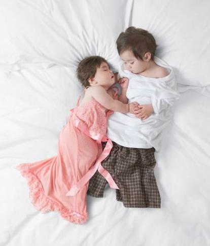 儿童如何改掉晚睡习惯,孩子总是很晚睡如何帮她调整作息