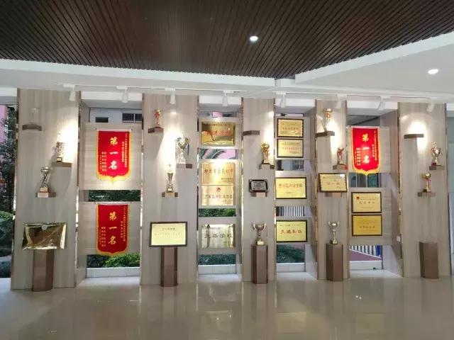 柳州市第十二中学农志勋,柳州市第十二中学许尧