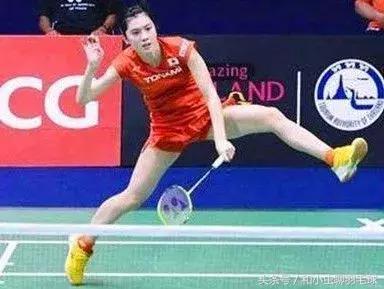 羽毛球和网球哪个更容易受伤,羽毛球运动受伤集锦