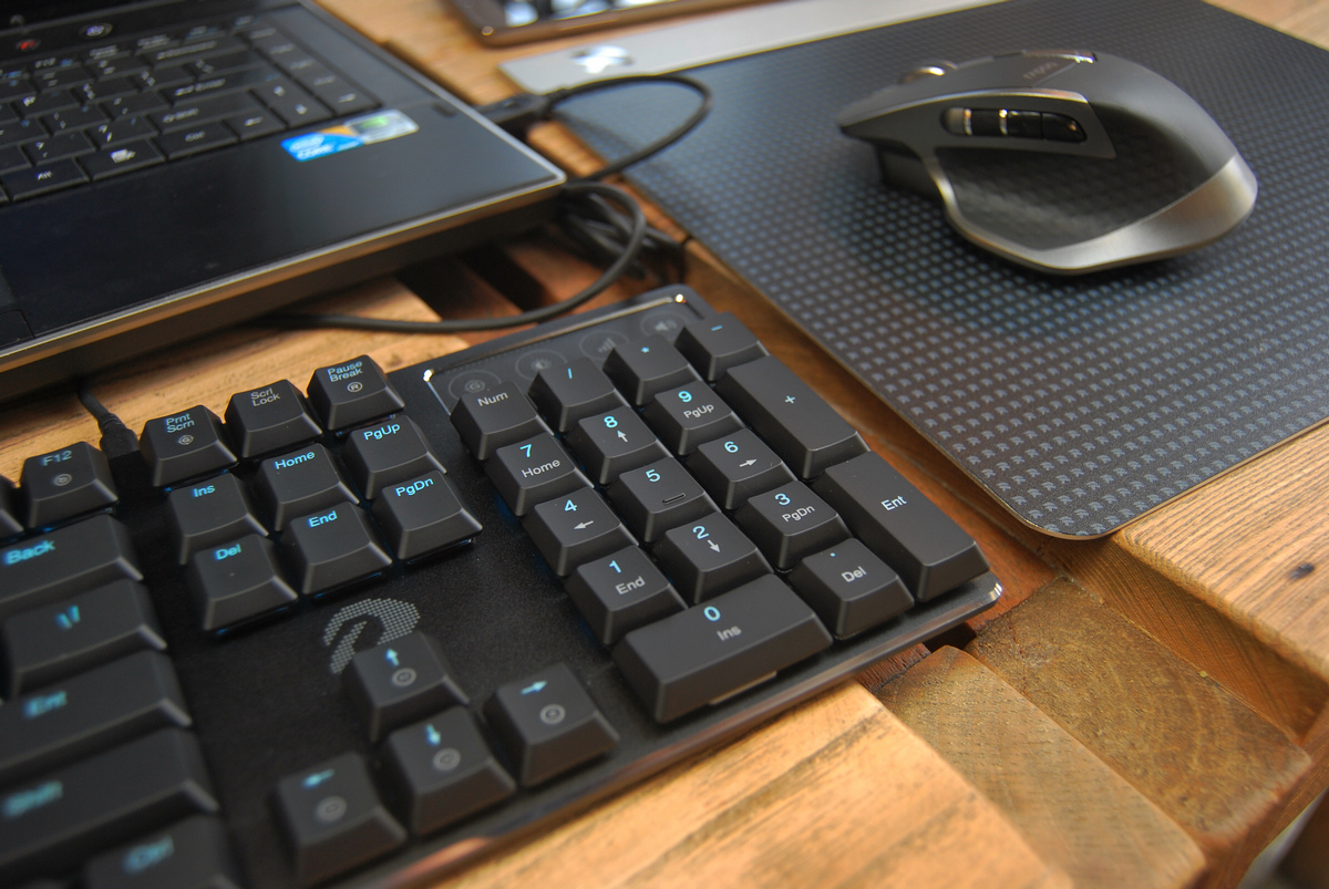 达尔优ek812机械键盘银轴开箱,达尔优键盘ek815108评测